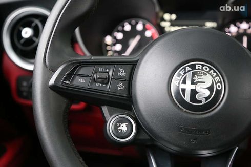 Alfa Romeo Stelvio 2020 - фото 18