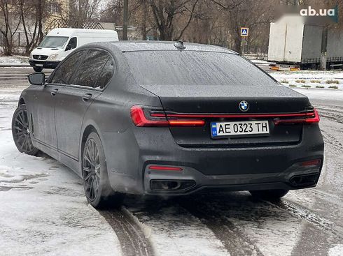 BMW 7 серия 2016 - фото 8