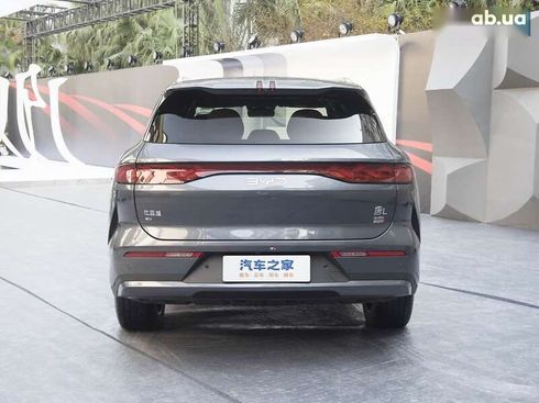 BYD Tang 2025 - фото 6