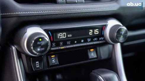 Toyota RAV4 2019 - фото 24