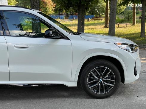BMW X1 2023 белый - фото 11