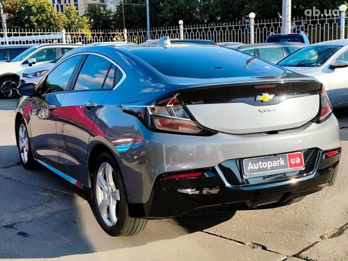 Chevrolet Volt 2018 серый - фото 4