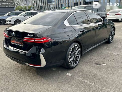 BMW 5 серия 2023 - фото 23