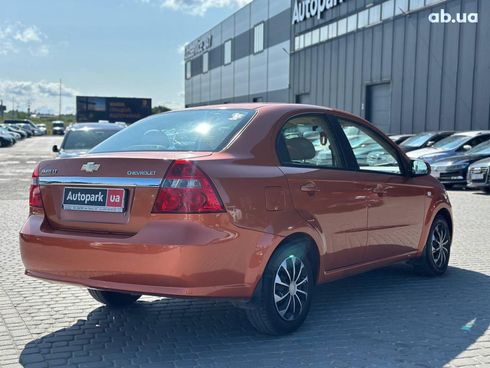 Chevrolet Aveo 2007 оранжевый - фото 8