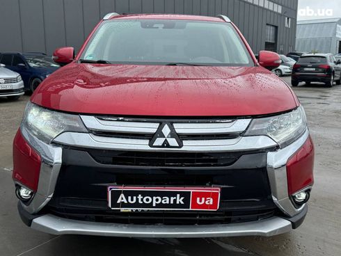 Mitsubishi Outlander 2018 красный - фото 2