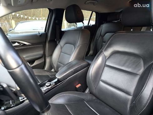 Infiniti QX30 2017 - фото 11