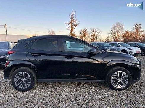 Hyundai Kona Electric 2021 - фото 25