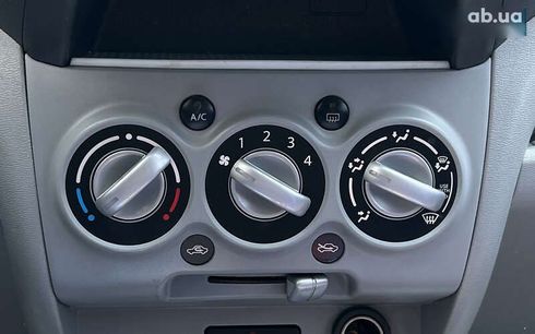 Nissan Pixo 2010 - фото 16
