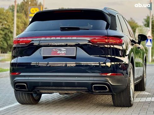 Porsche Cayenne 2018 - фото 16