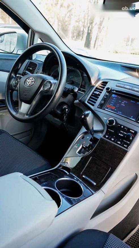 Toyota Venza 2014 - фото 27