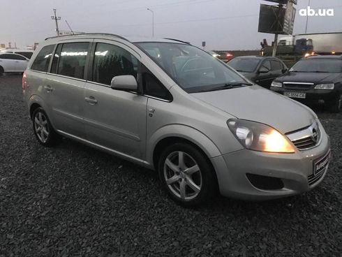 Opel Zafira 2010 серый - фото 13