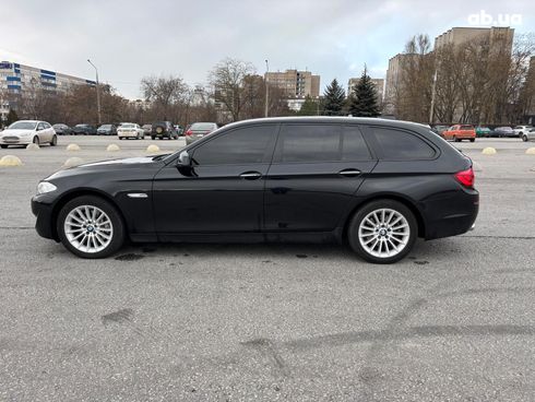 BMW 5 серия 2011 черный - фото 2