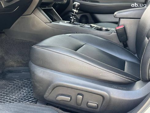 Subaru Legacy 2014 белый - фото 40