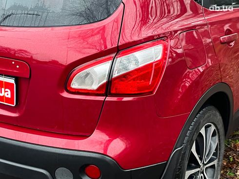 Nissan Qashqai 2012 красный - фото 23
