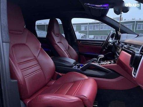 Porsche Cayenne 2018 - фото 22
