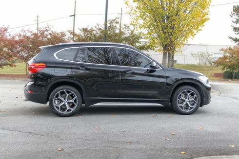 BMW X1 2018 черный - фото 4