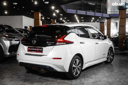 Nissan Leaf 2019 - фото 10