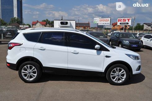 Ford Kuga 2019 - фото 24