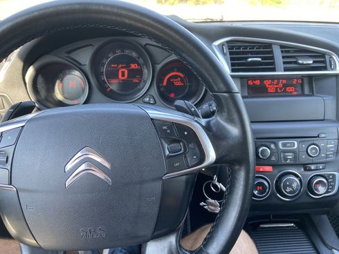 Citroёn C4 2013 серебристый - фото 10