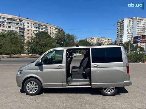 Volkswagen Multivan 2015 - фото 14