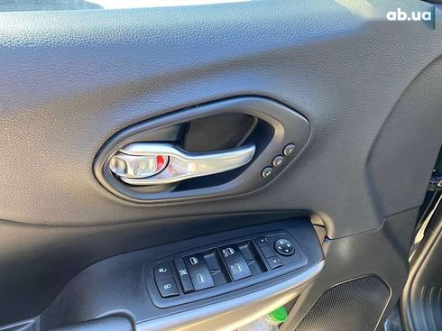 Jeep Cherokee 2018 - фото 13