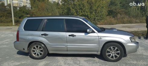 Subaru Forester 2004 серебристый - фото 2