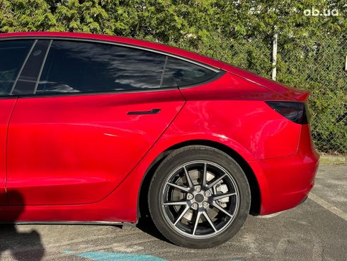 Tesla Model 3 2021 красный - фото 20