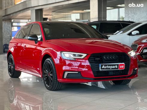 Audi A3 2017 красный - фото 3