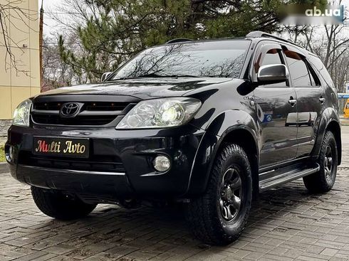 Toyota Fortuner 2007 - фото 4