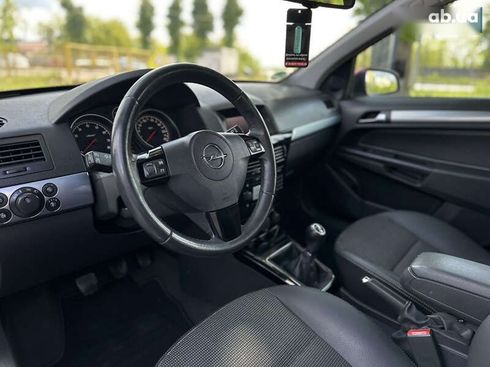 Opel Astra 2007 - фото 27