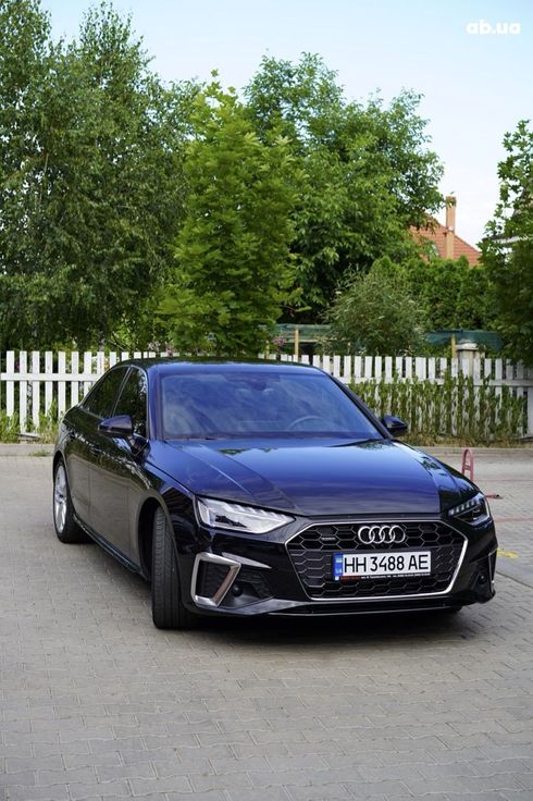 Audi A4 2023 черный - фото 2