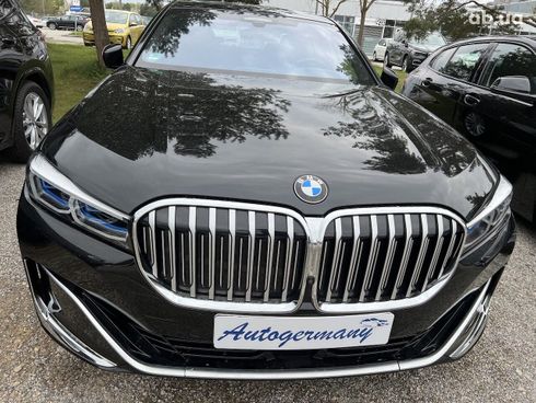 BMW 7 серия 2021 - фото 2