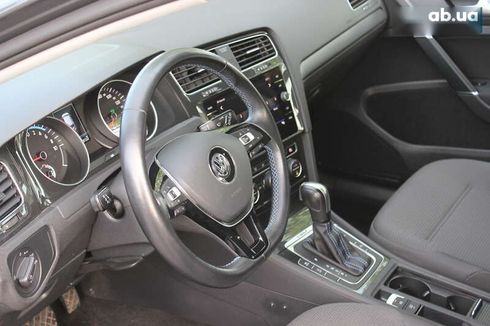 Volkswagen e-Golf 2020 - фото 24