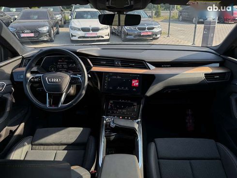 Audi E-Tron 2022 - фото 9