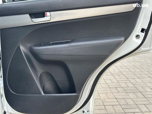 Kia Sorento 2011 белый - фото 58