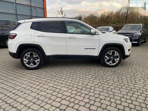 Jeep Compass 2018 - фото 8