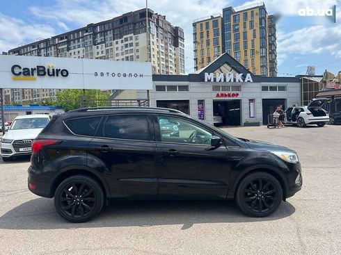 Ford Escape 2019 - фото 10