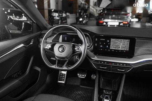 Skoda Octavia 2021 - фото 6