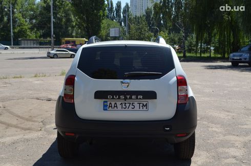 Dacia Duster 2016 белый - фото 5