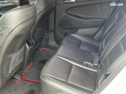 Hyundai Tucson 2017 белый - фото 15
