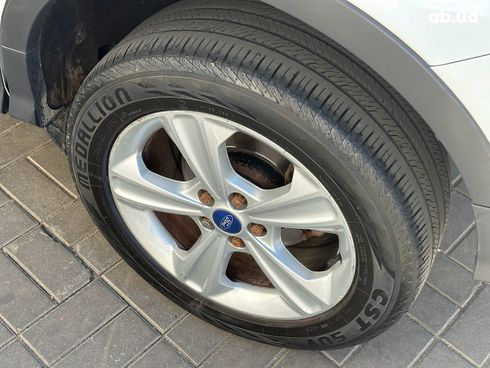 Ford Kuga 2013 белый - фото 27