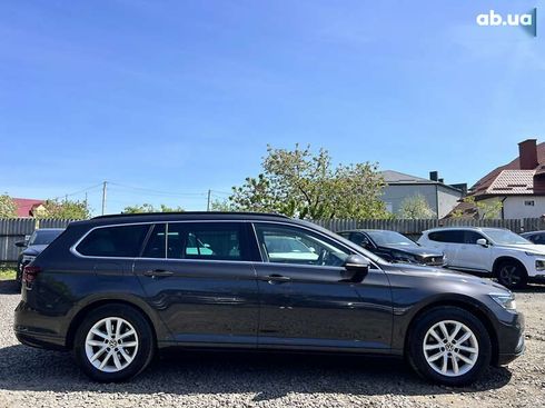 Volkswagen Passat 2021 - фото 9