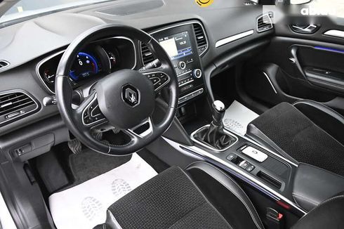 Renault Megane 2017 - фото 28