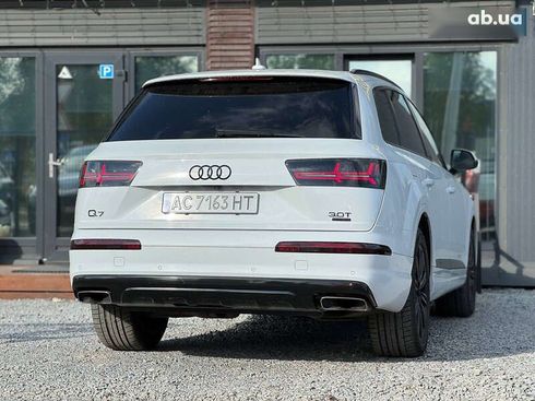 Audi Q7 2017 - фото 13