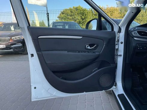 Renault Scenic 2013 - фото 23