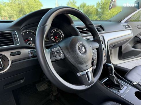 Volkswagen Passat 2014 - фото 23