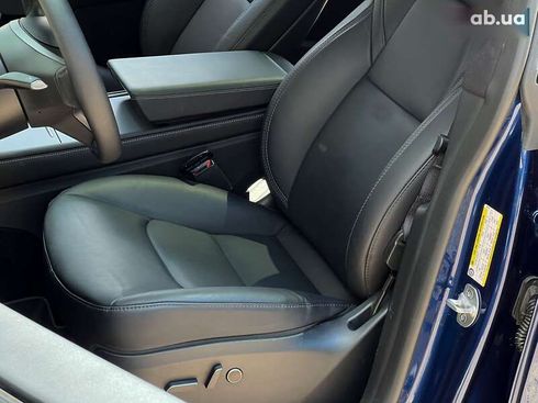 Tesla Model Y 2024 - фото 13