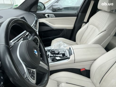 BMW X7 2021 - фото 30