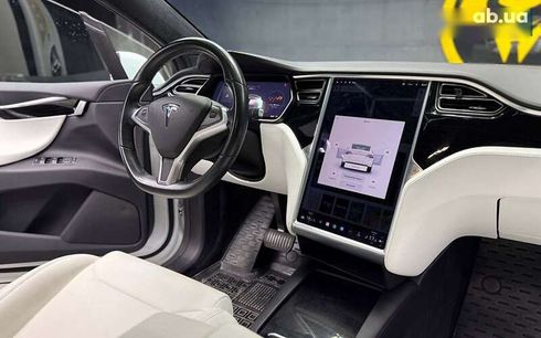 Tesla Model X 2017 - фото 22