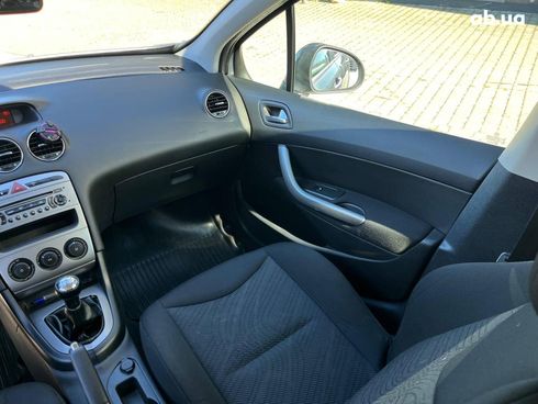 Peugeot 308 2010 серый - фото 24